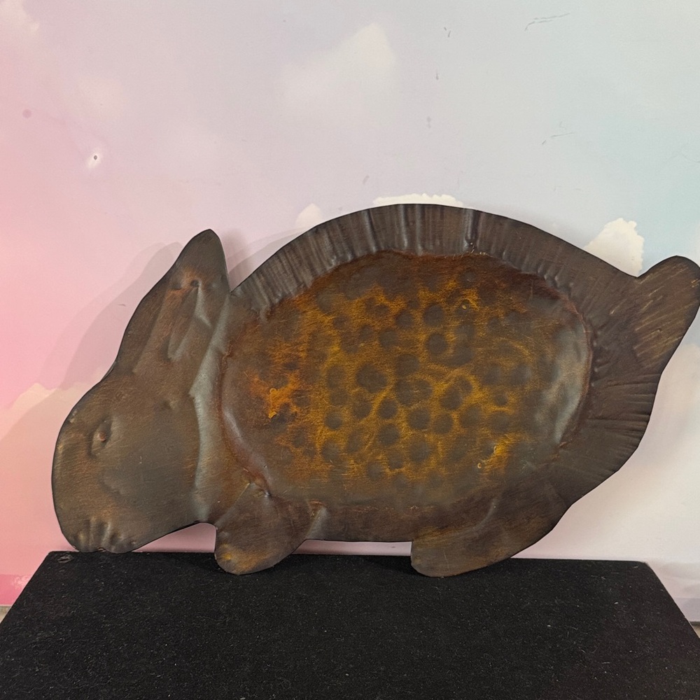 Rustic Rabbit Metal tray, decor/ Art - Picture 2 of 8